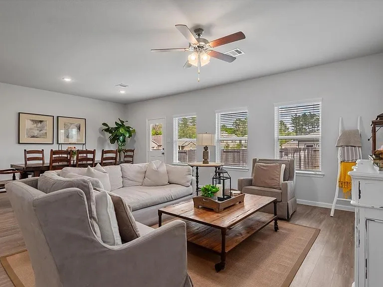 5728 Palm Flower Dr — Photo 9