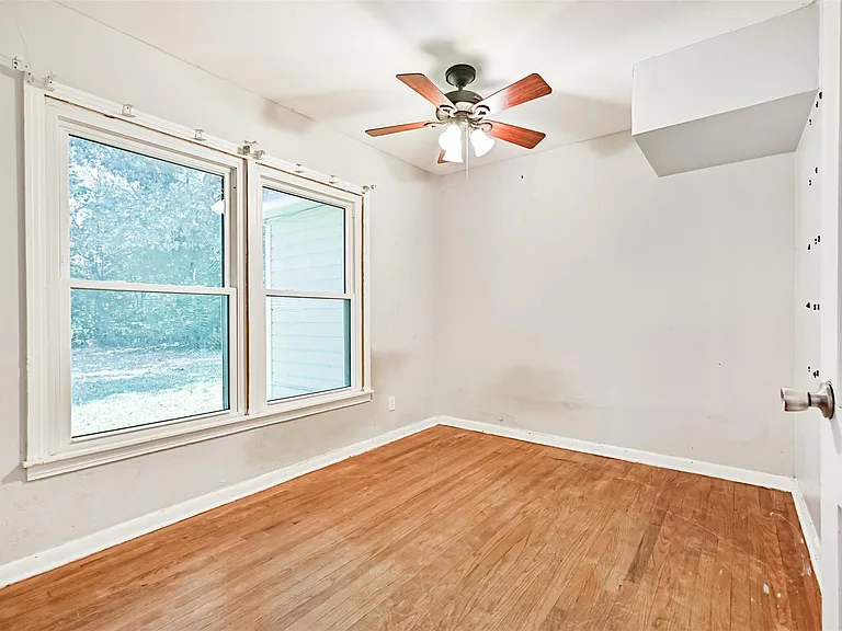 1007 Plum St — Photo 11