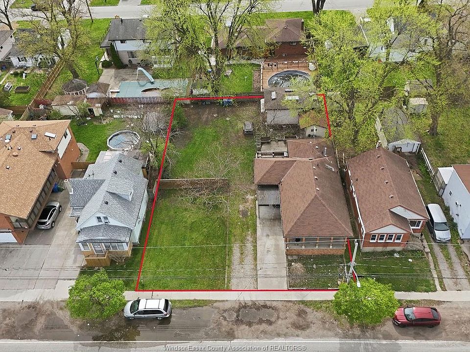 1st image of 2417 Pillette Rd