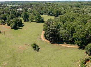 7950 Waldrip Rd, Gainesville, GA 30506