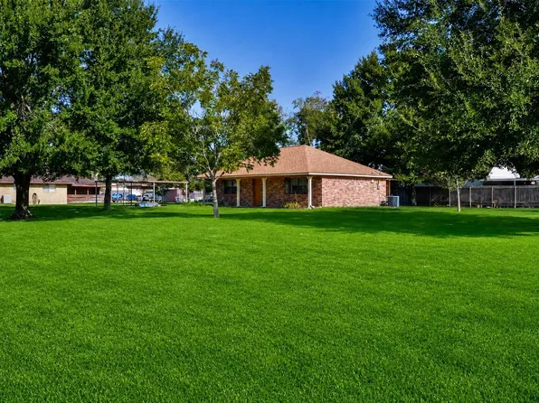 5406 Avenue C, Crosby, TX 77532