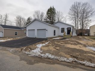 7 Fox Hollow Dr, Auburn, ME 04210