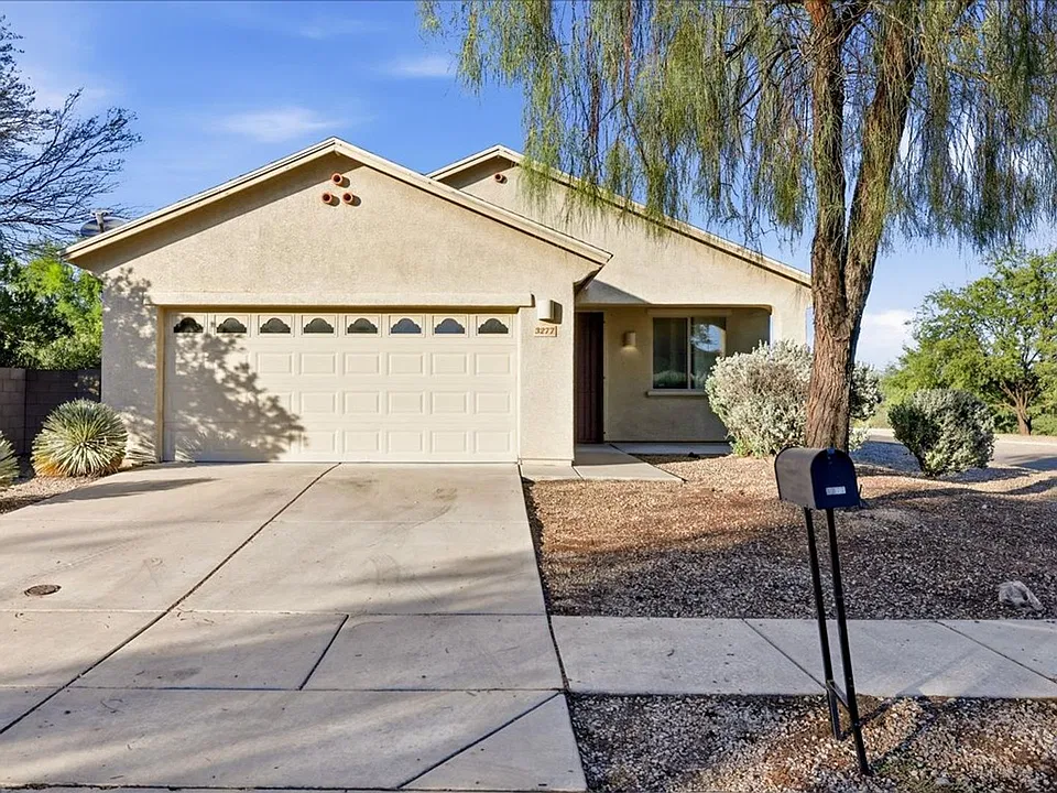 3277 S Lakeside Ridge Loop