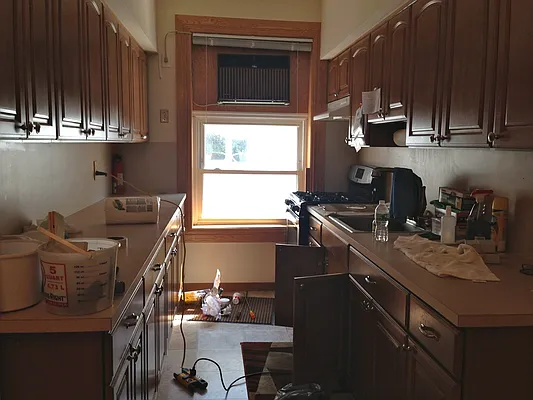 Rented by Farran & Associates | media 11