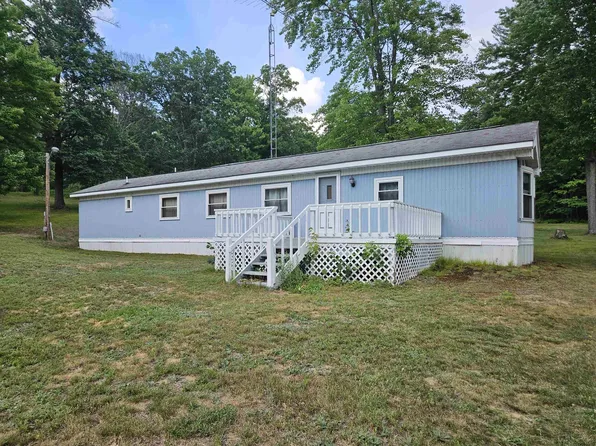 1221 East Ave, Harrison, MI 48625