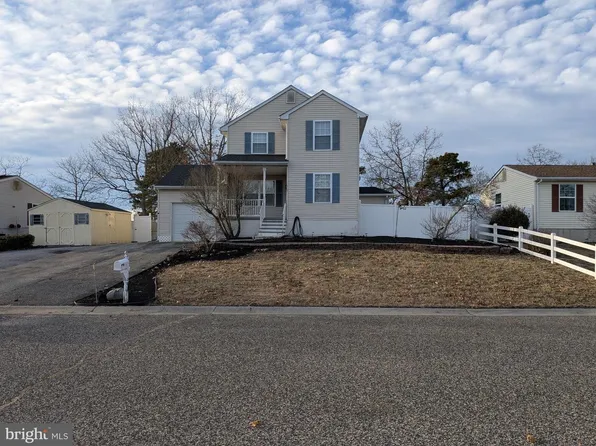 510 Henry Dr, Millville, NJ 08332
