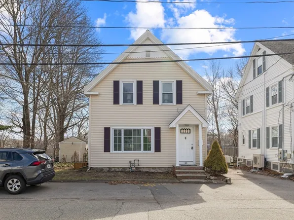 53 Oakland St, Dedham, MA 02026
