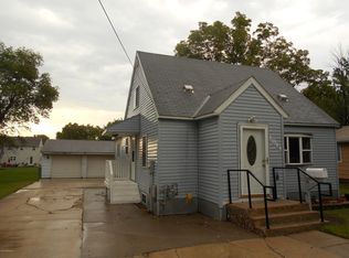 2011 5th Ave NE, Austin, MN 55912