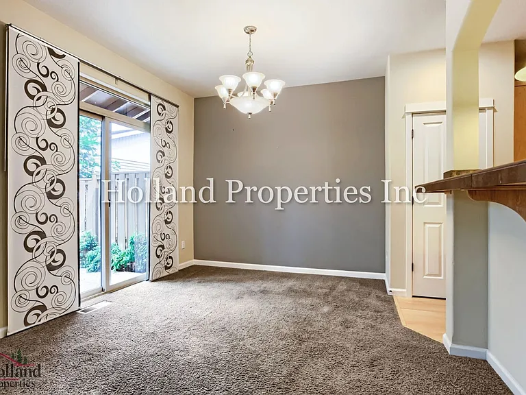 4949 SW 141st Ave — Photo 9