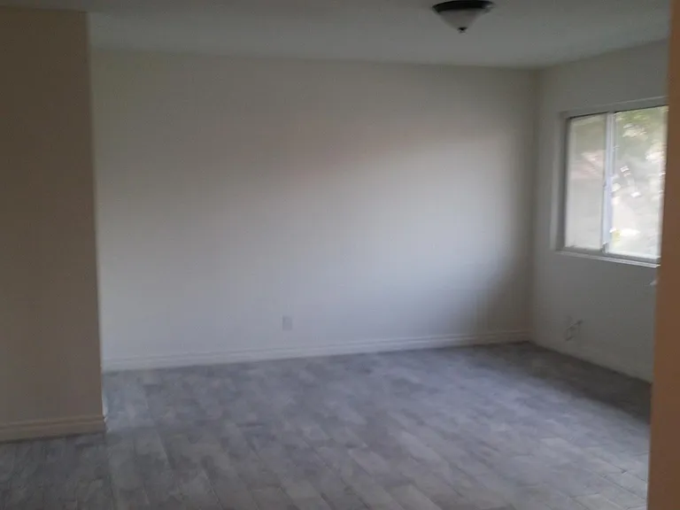 204 N Olive Ave #D — Photo 9