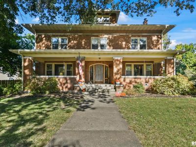 104 Tremont St, Lincoln, IL, 62656