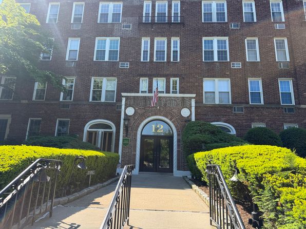 12 Hamilton Pl APT B6