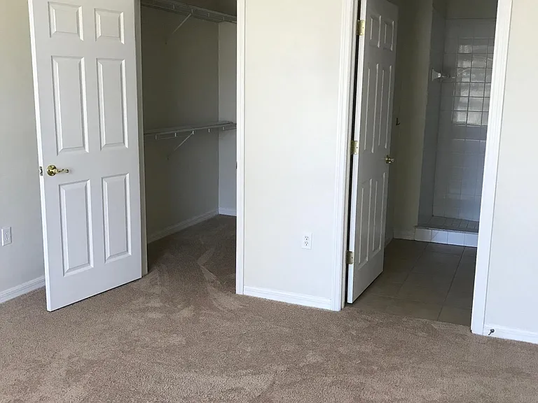 1569 NW 29th Rd #5 — Photo 7