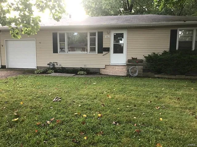 330 Silver St photo 1