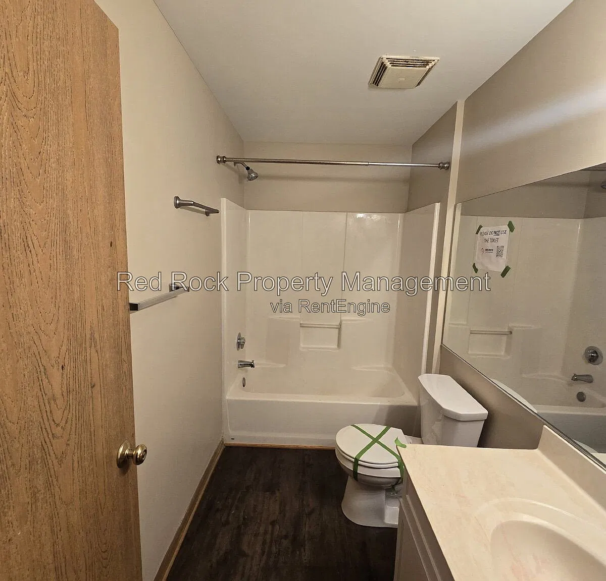 2 bed, 1.0 bath, $1,325 — Photo 4