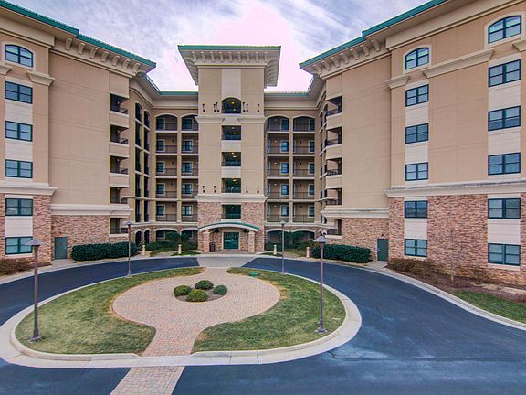 4th image of 100 Bridgewater Pointe Pl Unit 305