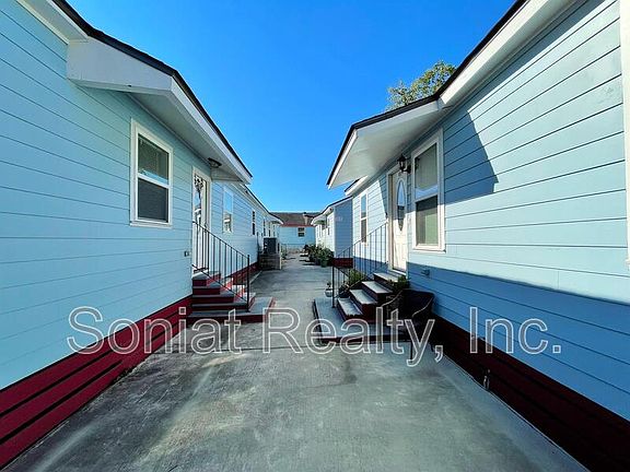 2nd image of 4534 Urquhart St