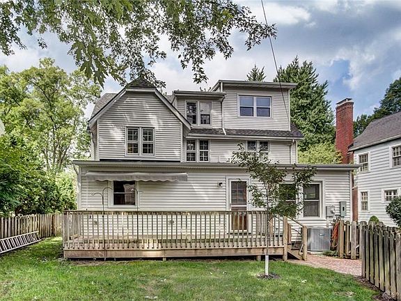 2nd image of 48 Ivanhoe Ave