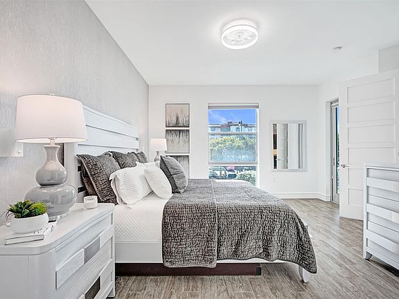 5th image of 4511 El Mar Drive #203
