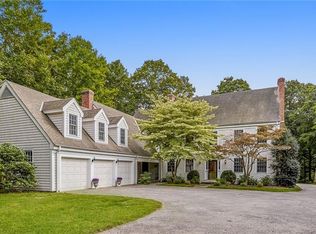 180 Brookbend Rd, Fairfield, CT 06824