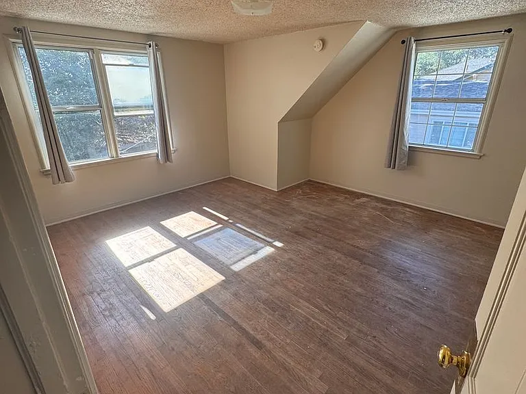 567 Hathway Ave — Photo 6