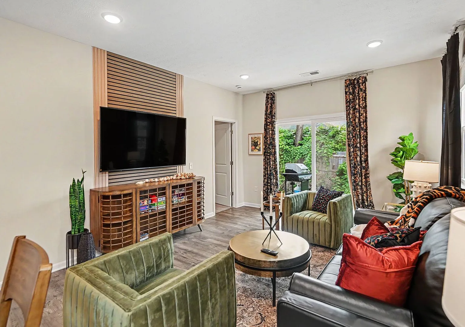 Bright & New 2BR Duplex | Family Friendly — Photo 2