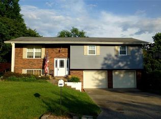 318 Chesapeake Ln, Collinsville, IL