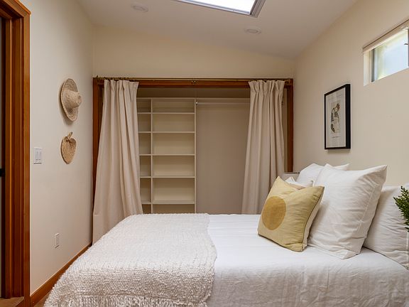 5th image of 734 Milwood Ave #1/2