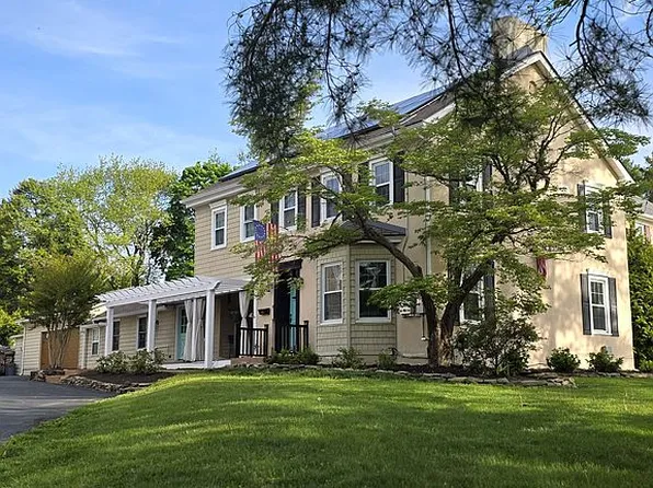 1211 1/2 McKennans Church Rd, Wilmington, DE 19808