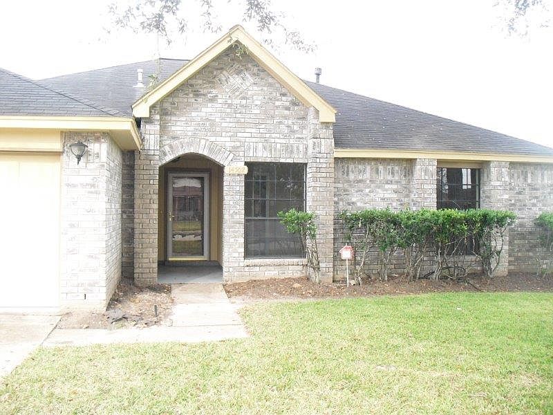 1st image of 14502 Lazy Willow Ln