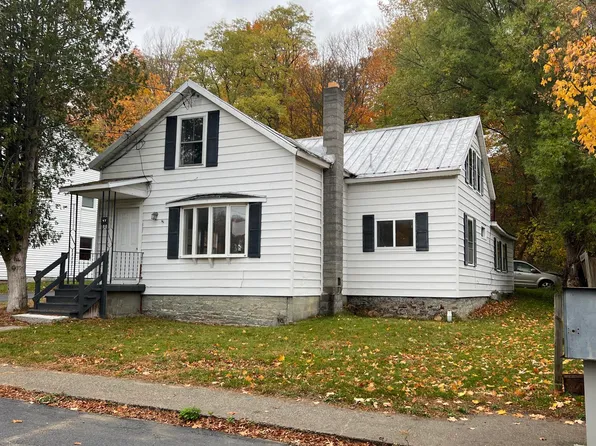47 Ausable St, Keeseville, NY 12944
