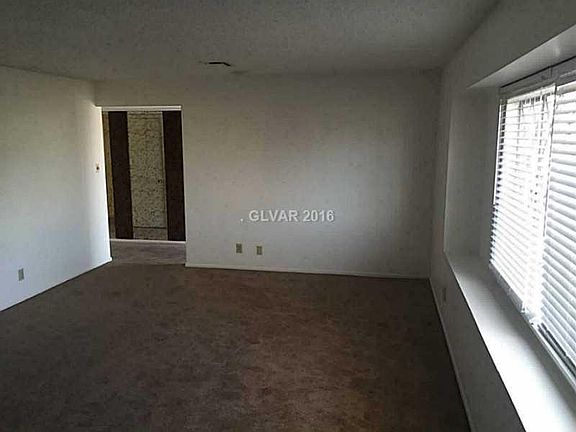 4th image of 1700 Bracken Ave #0