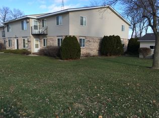 620 W Slifer St APT 03, Portage, WI 53901