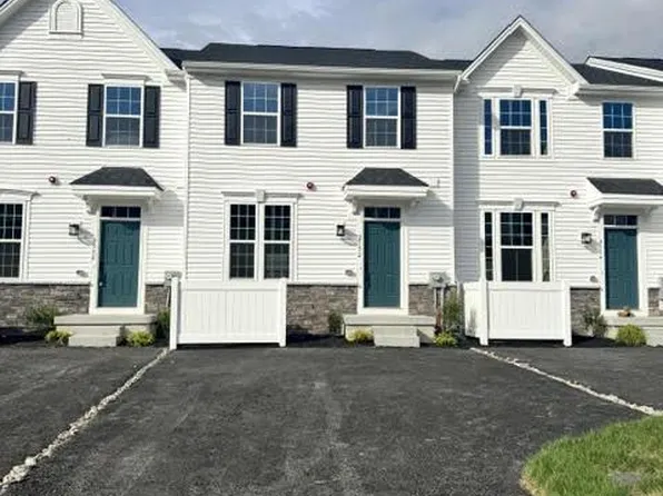2552 Baydon Ln, Downingtown, PA 19335