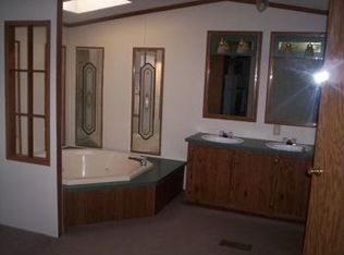 813 Tanglewood Dr, Chandler, IN 47610