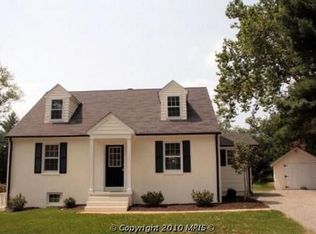 18165 Sands Rd, Purcellville, VA 20132