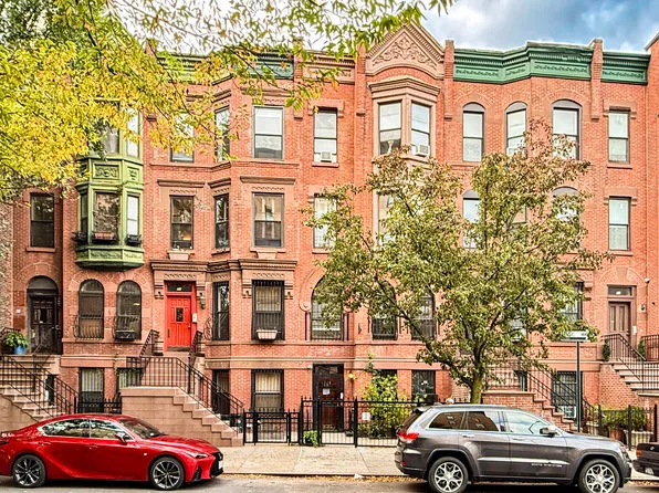 33 Bradhurst Avenue image 7 of 7