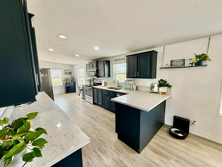 64173 Thomas Ave — Photo 10