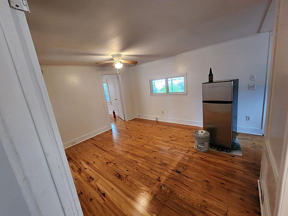 5th image of 1210 Hardee St