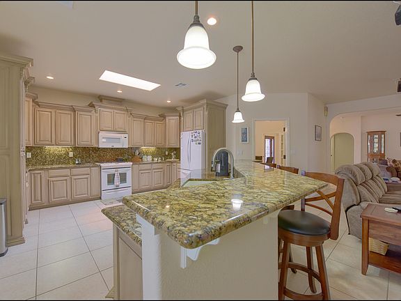 3rd image of 3229 Serendipity St