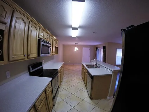 13005 Auburn Cove Ln — Photo 10
