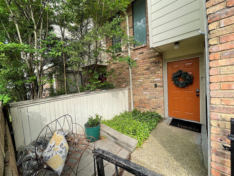 1st image of 6646 E Lovers Ln APT 1104