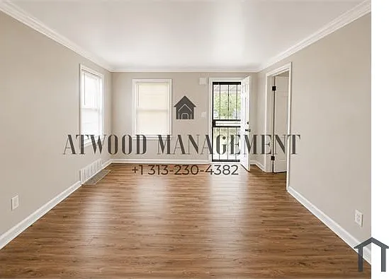 3 bed, 1000 sqft, $1,382 — Photo 2