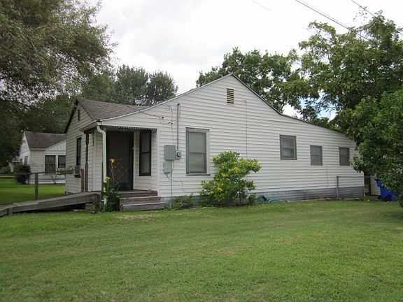 2nd image of 201 Slayden St