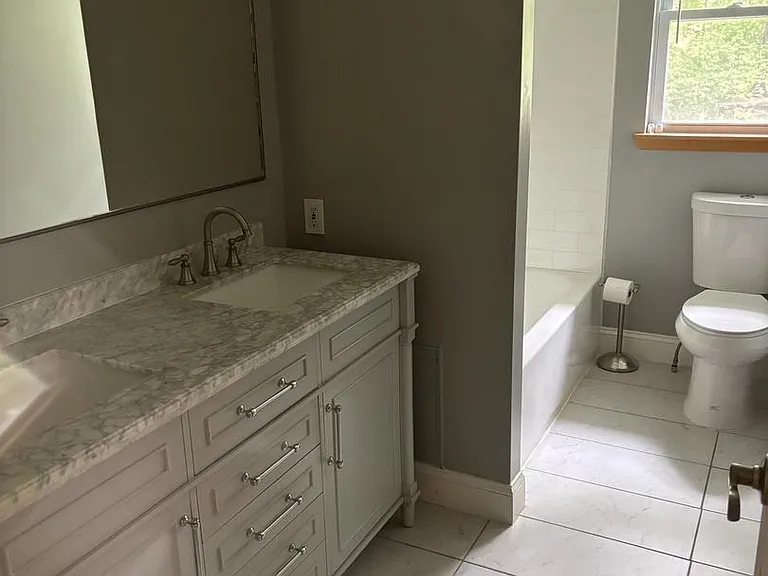 2435 Welsh Dr — Photo 7