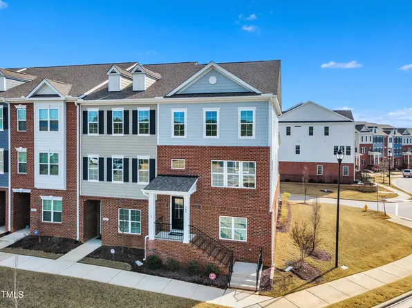 509 Gateway Townes Blvd, Wake Forest, NC 27587