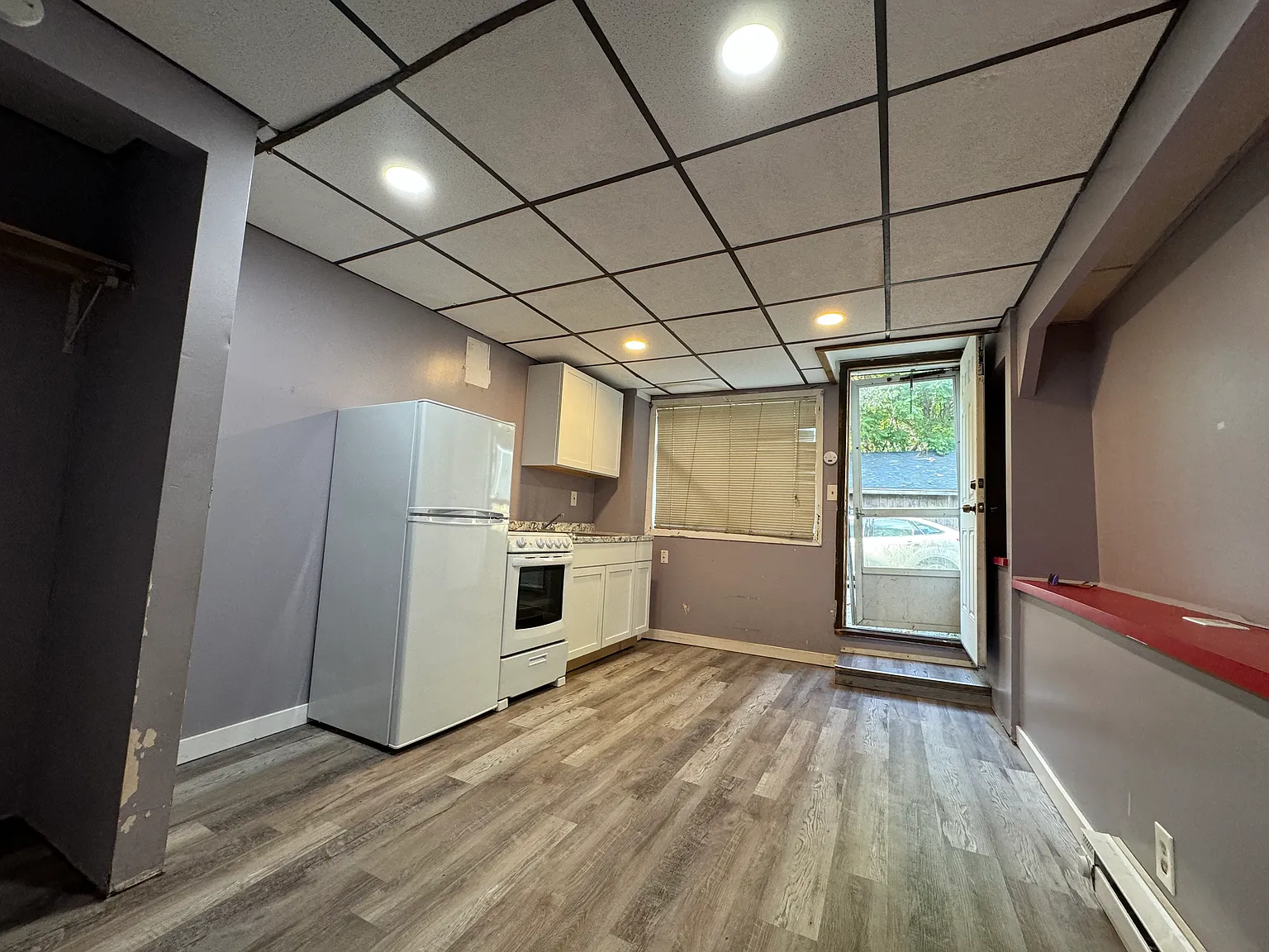 92 Fairview St — Photo 2