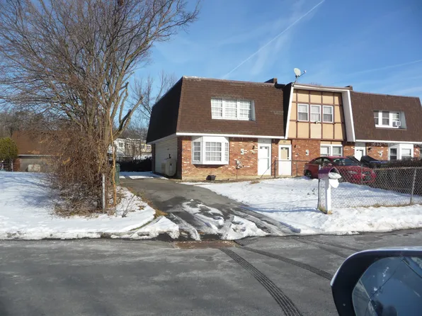 91 Sarah Ln, Middletown, NY 10941