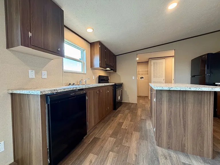 4507 Big Tank Rd — Photo 3