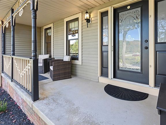 3rd image of 4501 Eastwicke Blvd